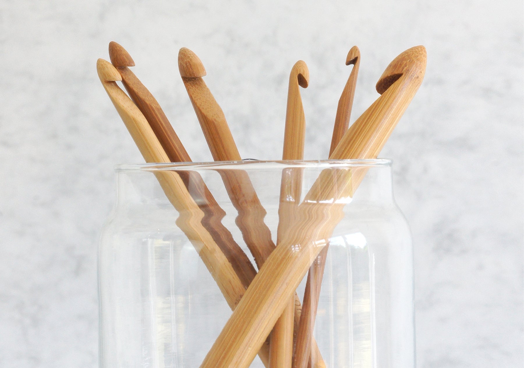 Crochet stitch and crochet hook conversion tables
