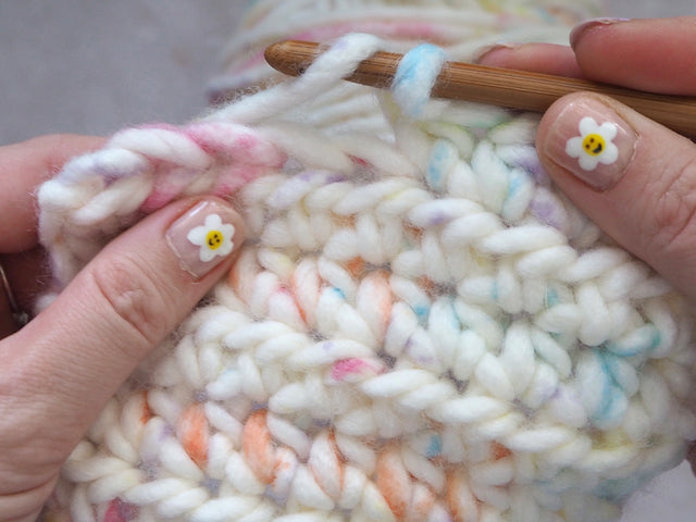 Top Tips for Crochet Beginners by Too Cute Crafting