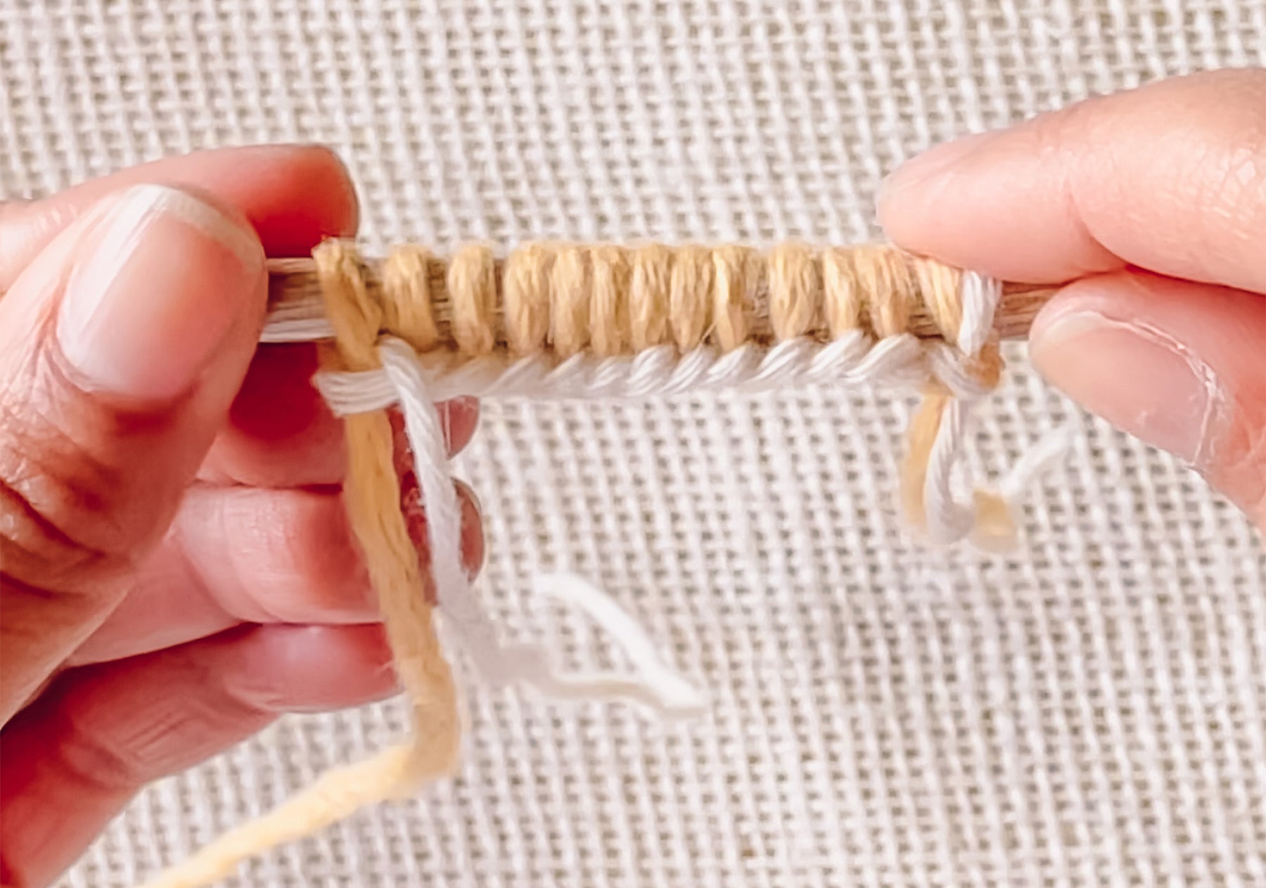 How to knit a provisional cast on
