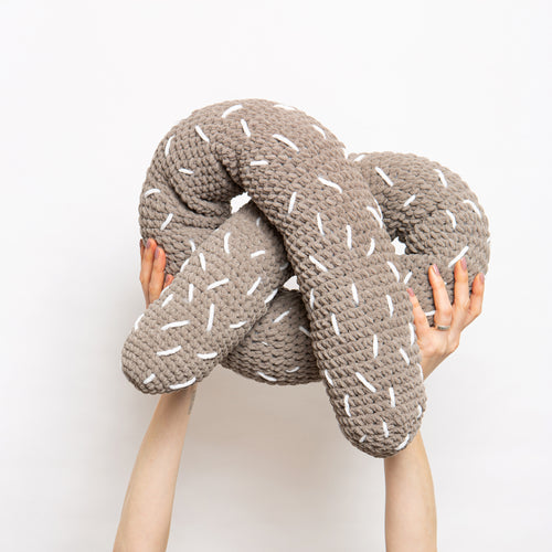 Giant Pretzel Cushion Crochet Kit