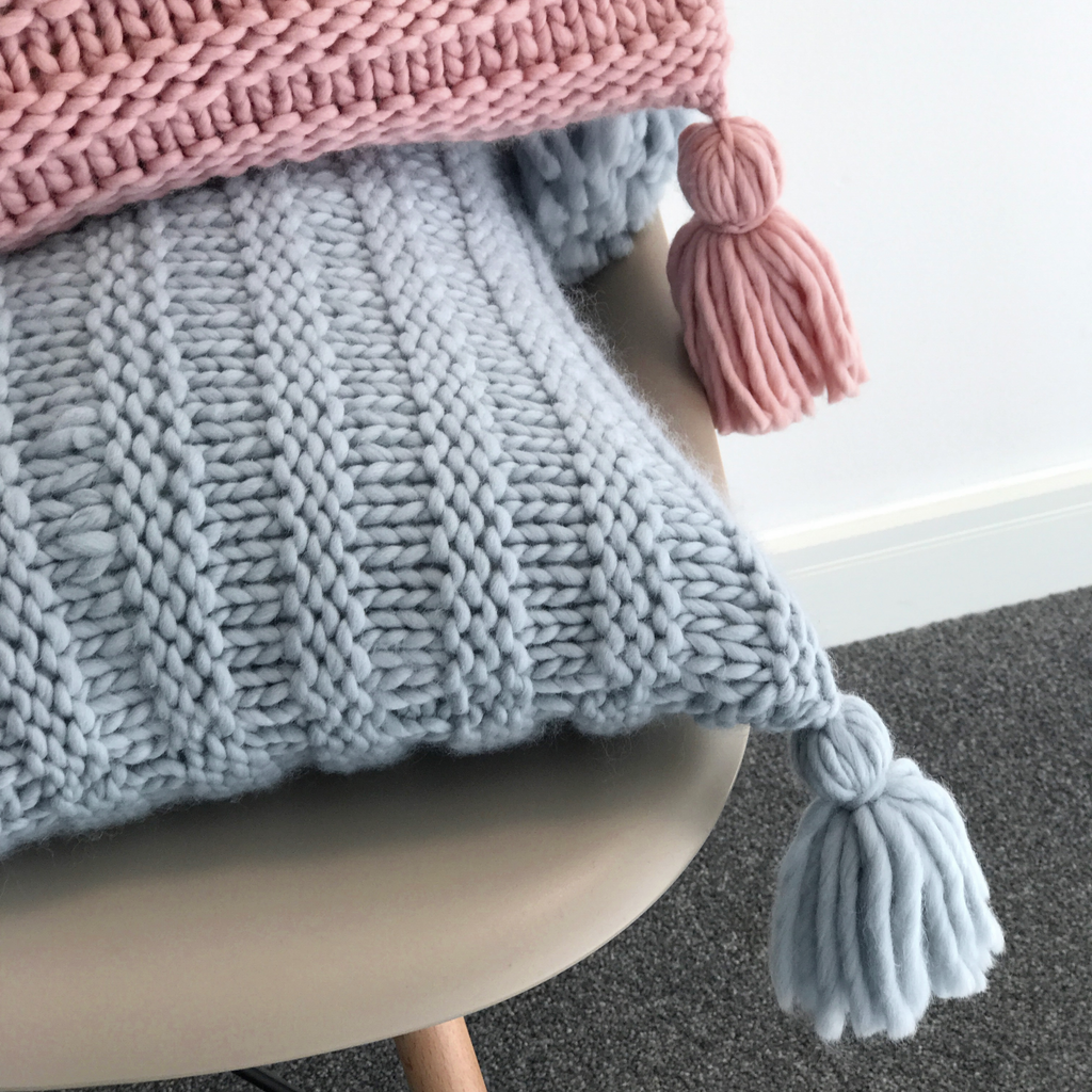 TASSEL DUSTY TEAL TASSEL DUSTY TEAL