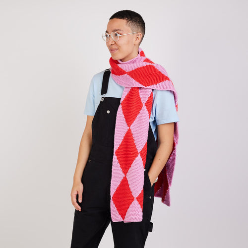 Calan Diamond Scarf Knitting Kit
