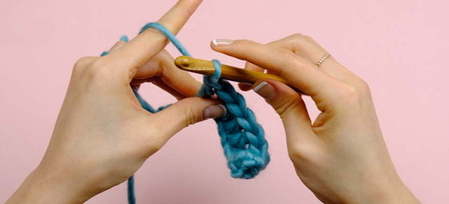 How to Double Crochet (US terminology)
