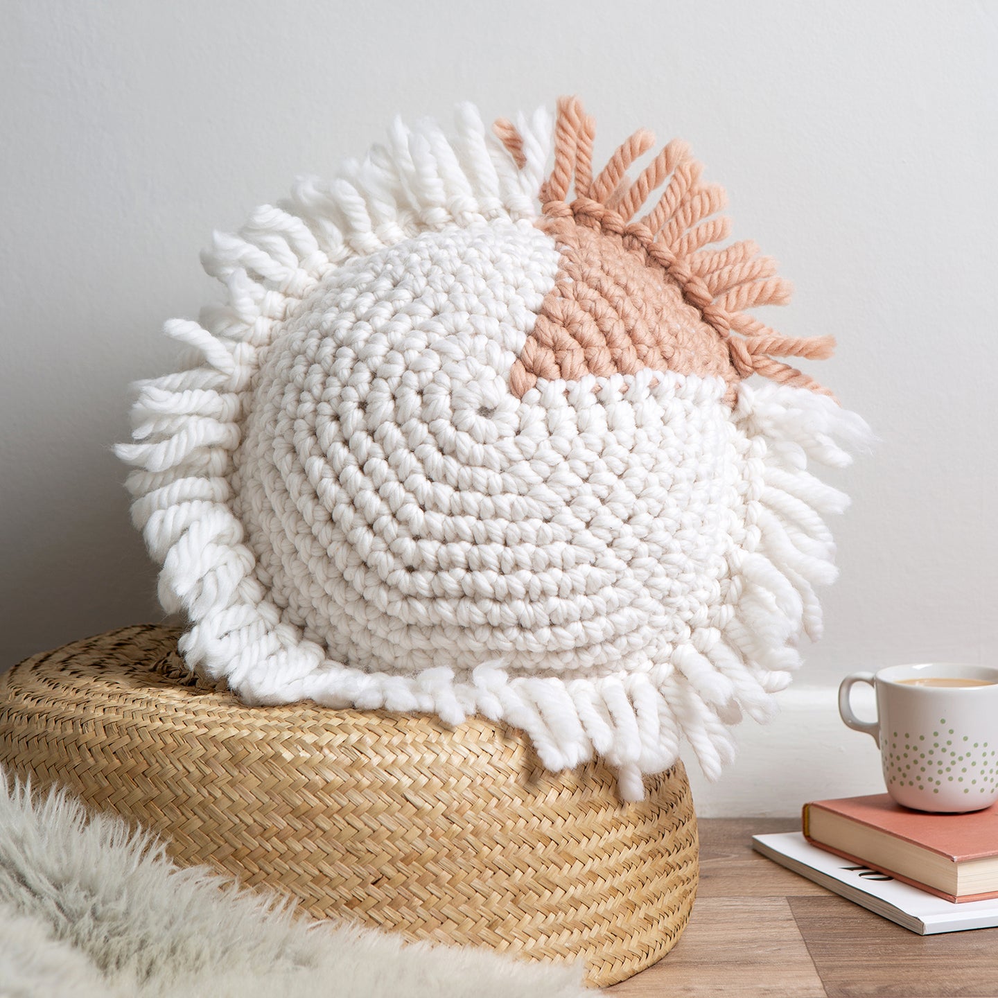 Chunky Sunburst Cushion Crochet kit
