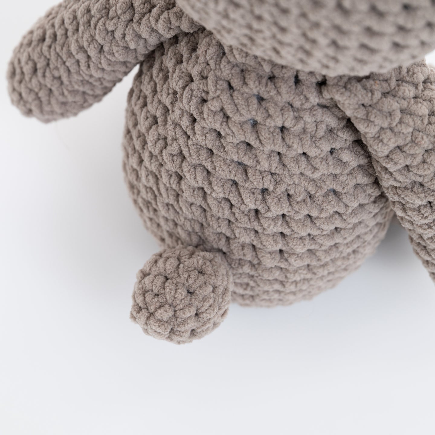 Giant Kali Bunny Amigurumi Crochet Kit