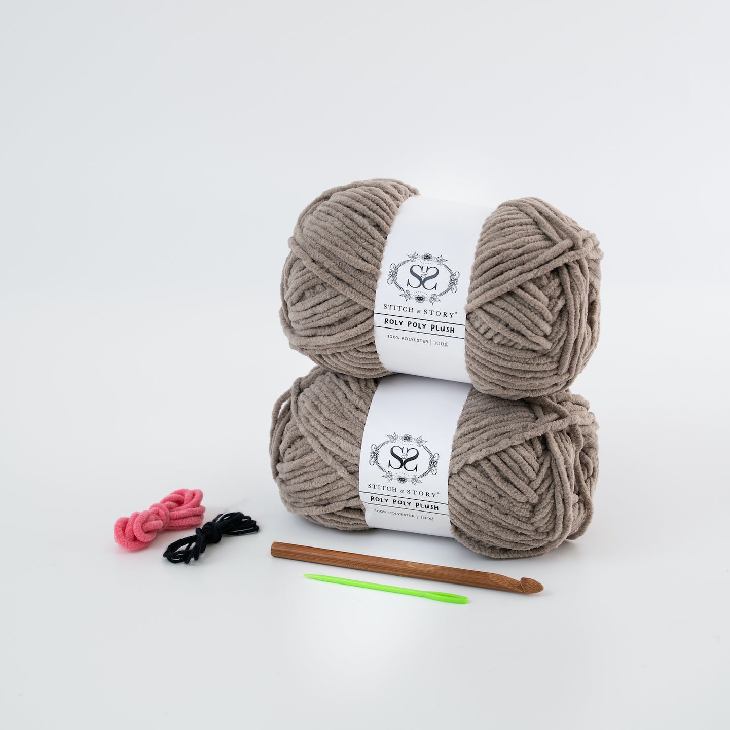 Giant Kali Bunny Amigurumi Crochet Kit