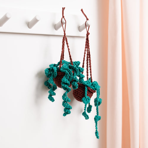 Hanging Plant Duo Amigurumi Crochet Kit