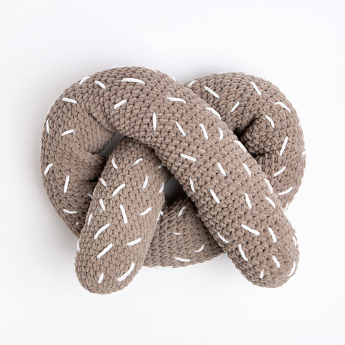 Giant Pretzel Cushion Crochet Kit