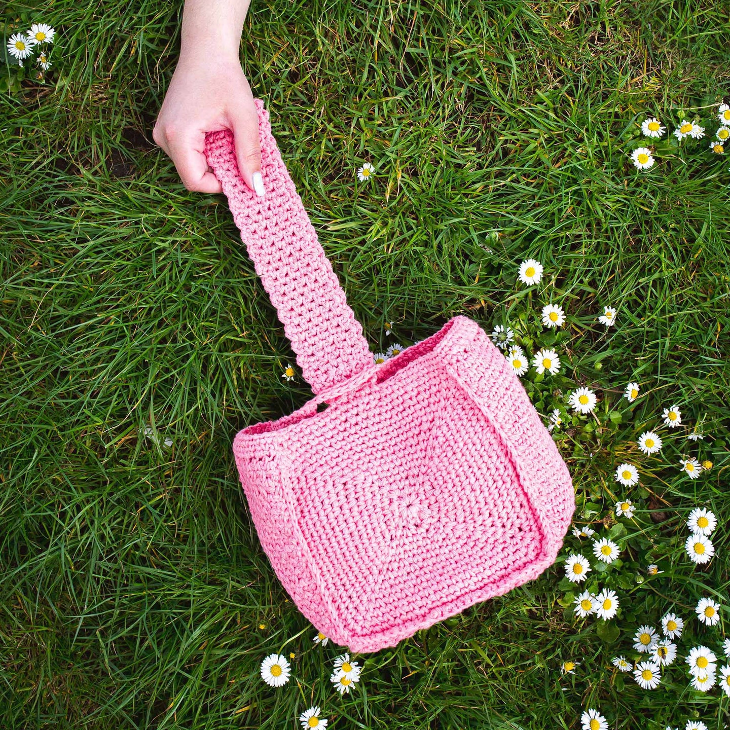 Lossie Granny Square Bag Crochet Kit