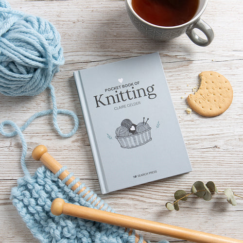Pocket Book of Knitting - By Claire Gelder