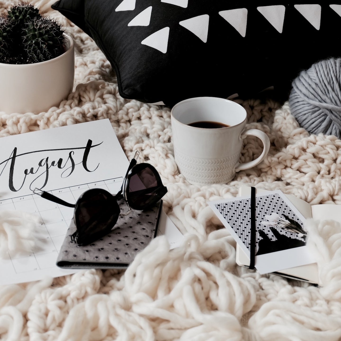 Skye Tassel Throw Crochet Kit