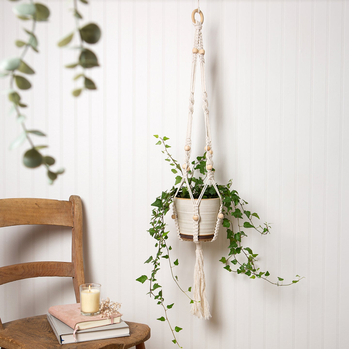 Pocket Book of Macramé By Claire Gelder