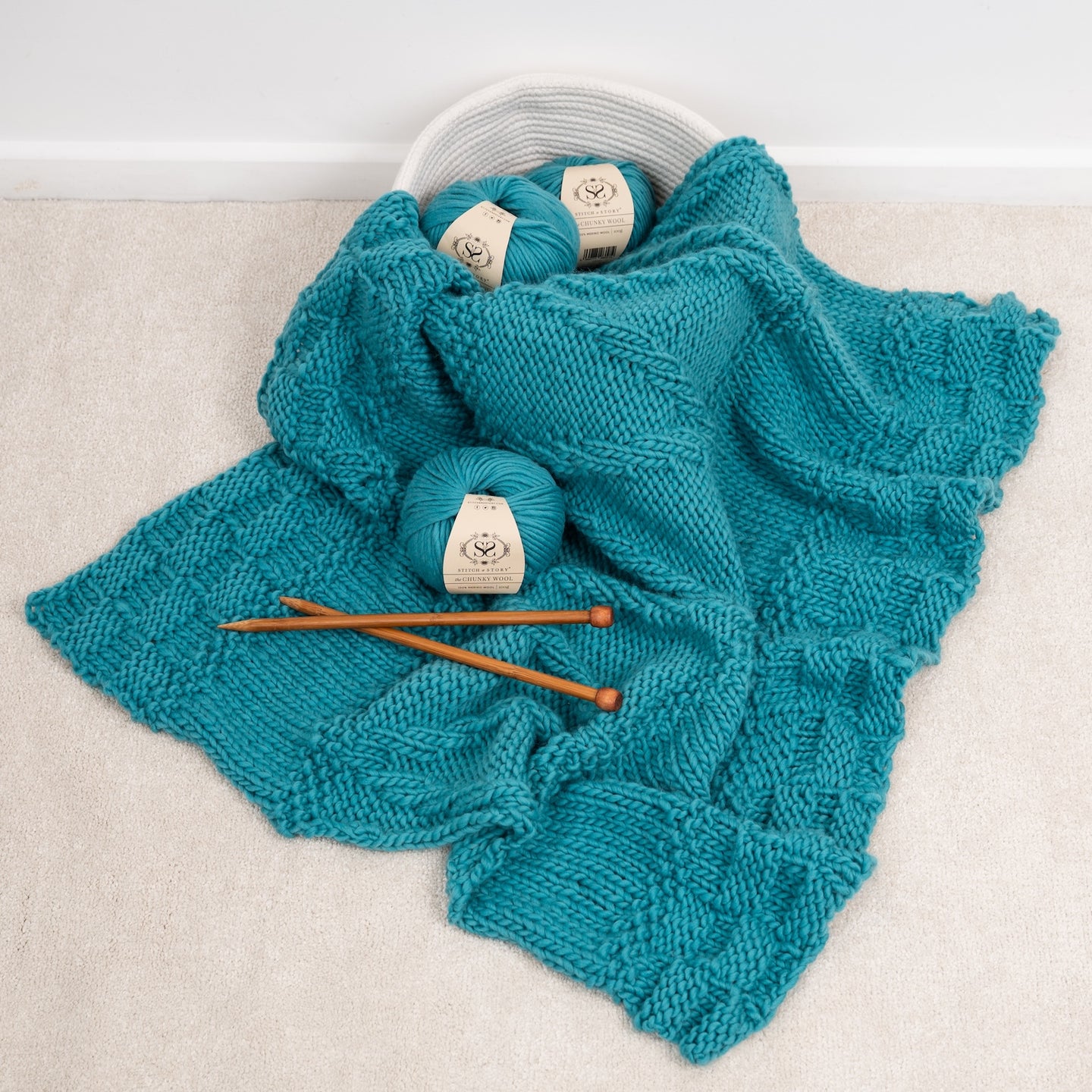 Bounty Throw Knitting Kit New Edition