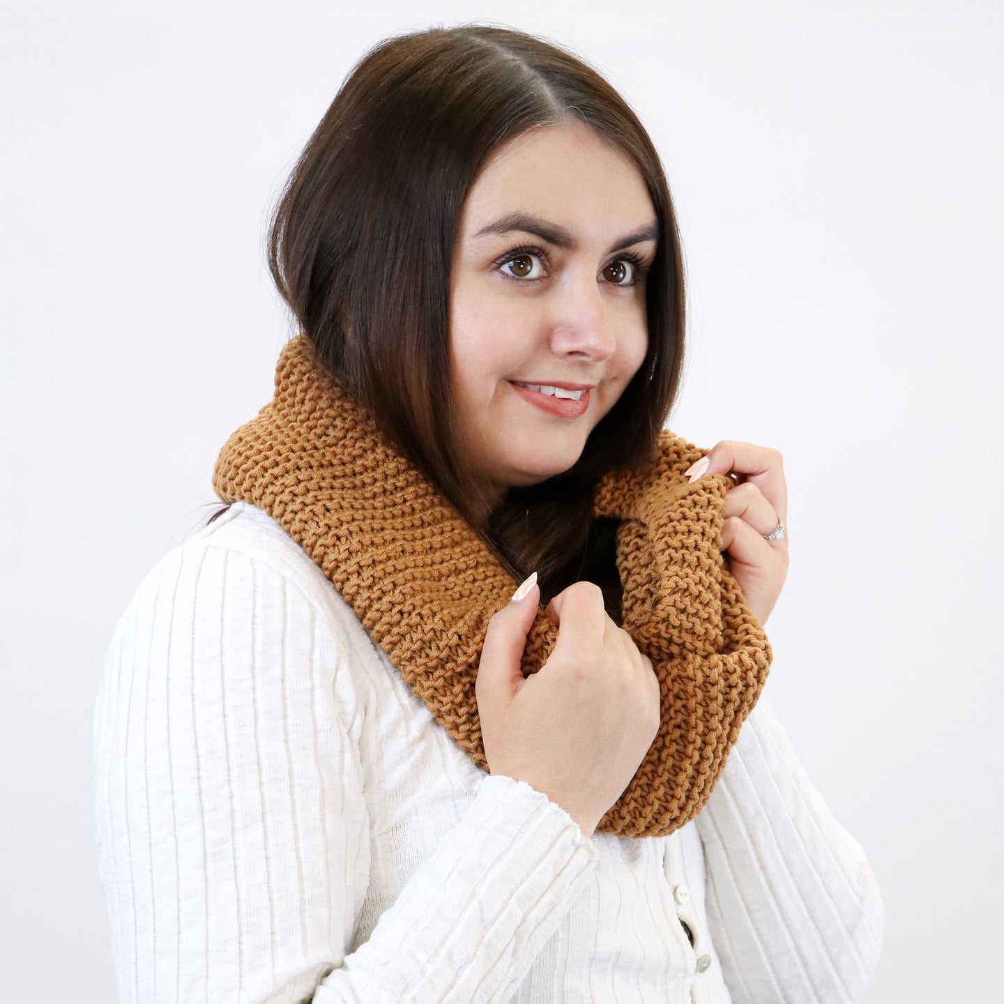 Sage Snood Beginner Knitting Kit
