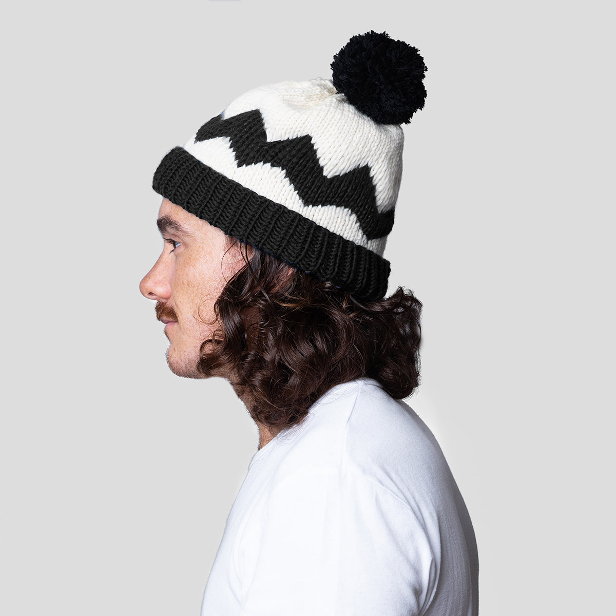 Charlie Brown Hat Knitting Kit Peanuts Stitch Story