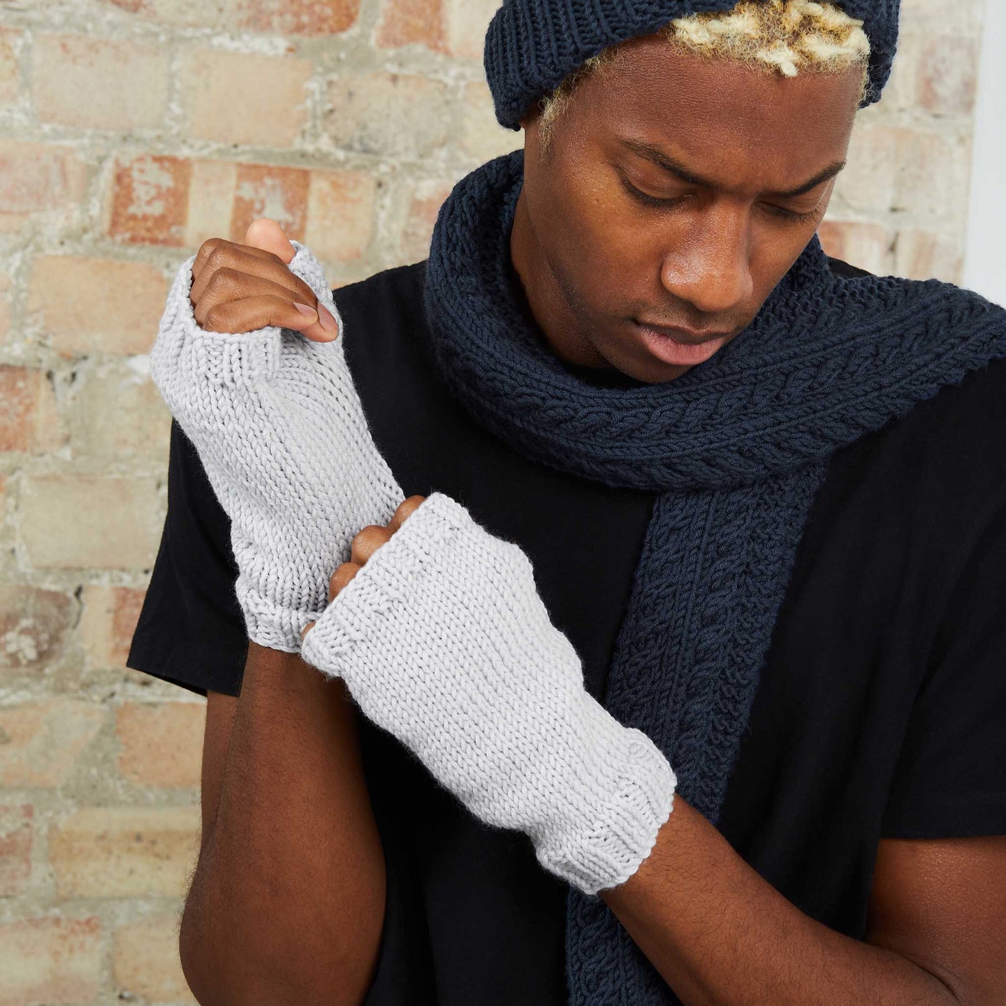 Alfie Wristwarmers Downloadable Pattern