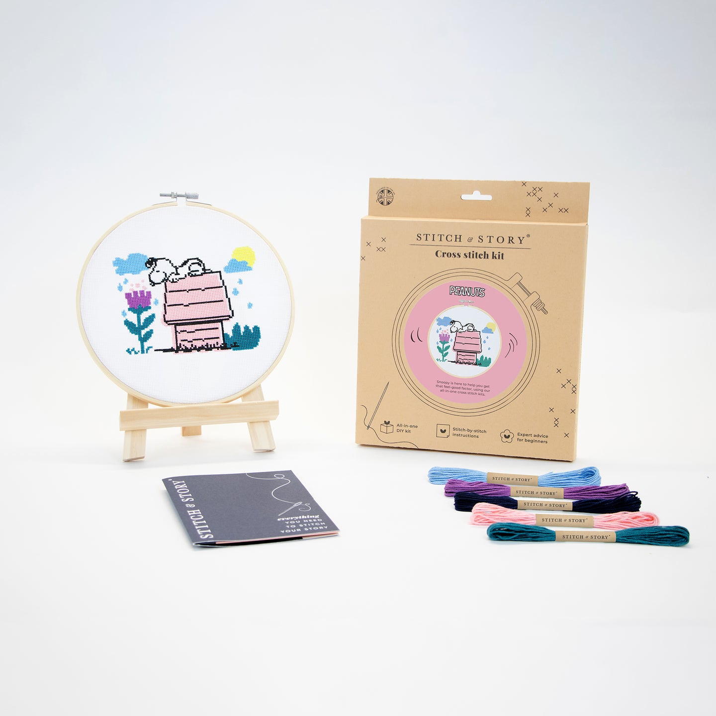 Peanuts: Snoopy Observing Cross Stitch Kit