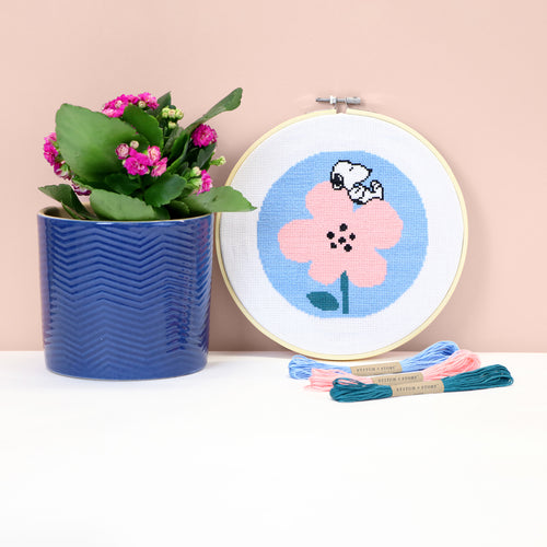 Peanuts: Snoopy Resting Cross Stitch Kit