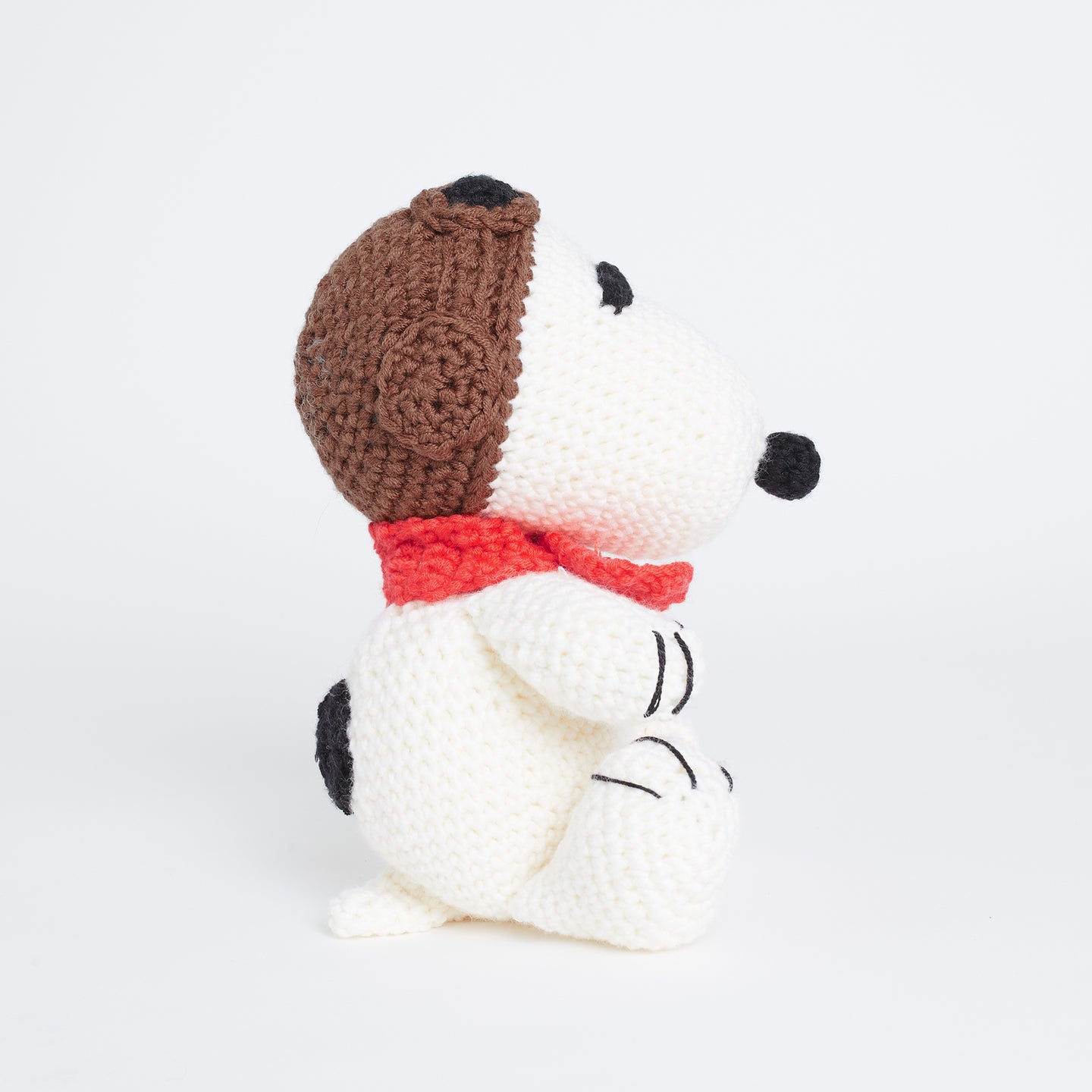 Peanuts: Pilot Snoopy Amigurumi Crochet Kit