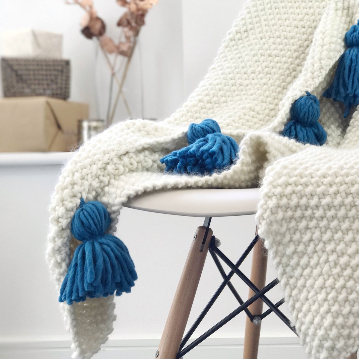 Chunky knit best sale throw with tassels