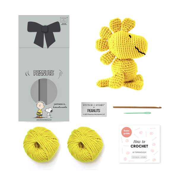 Peanuts: Snoopy & Woodstock Amigurumi Bumper Crochet Kit